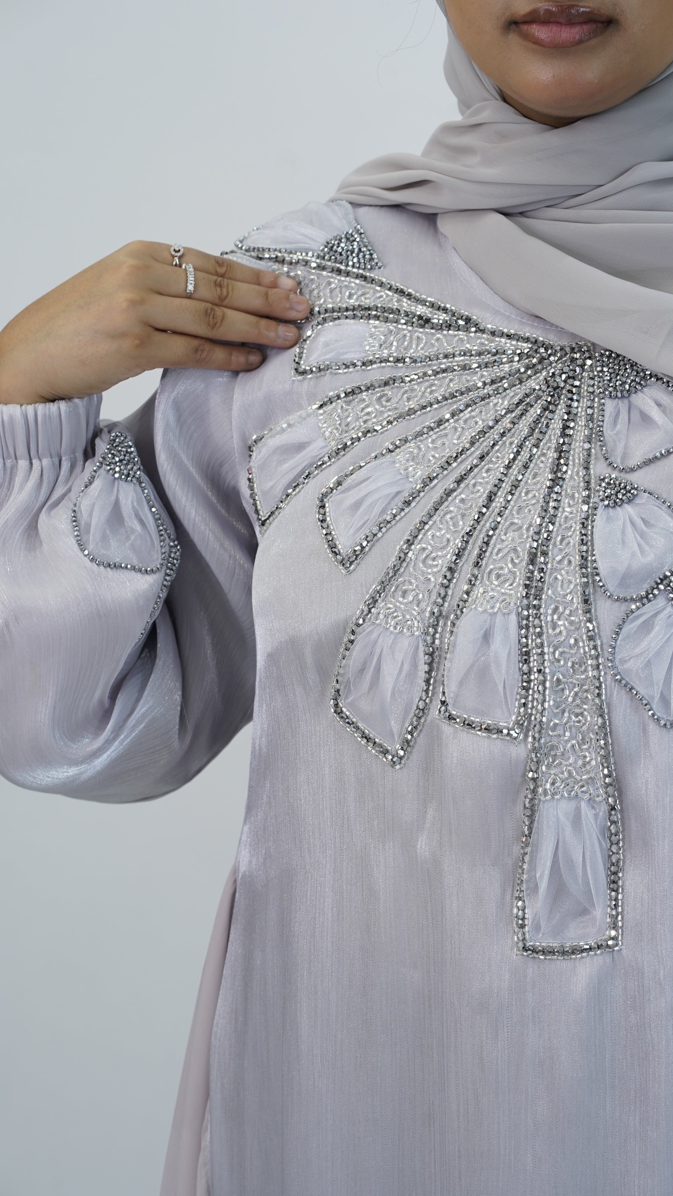 lilac embroidery closed abaya
