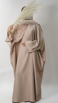 Zaynab Abaya