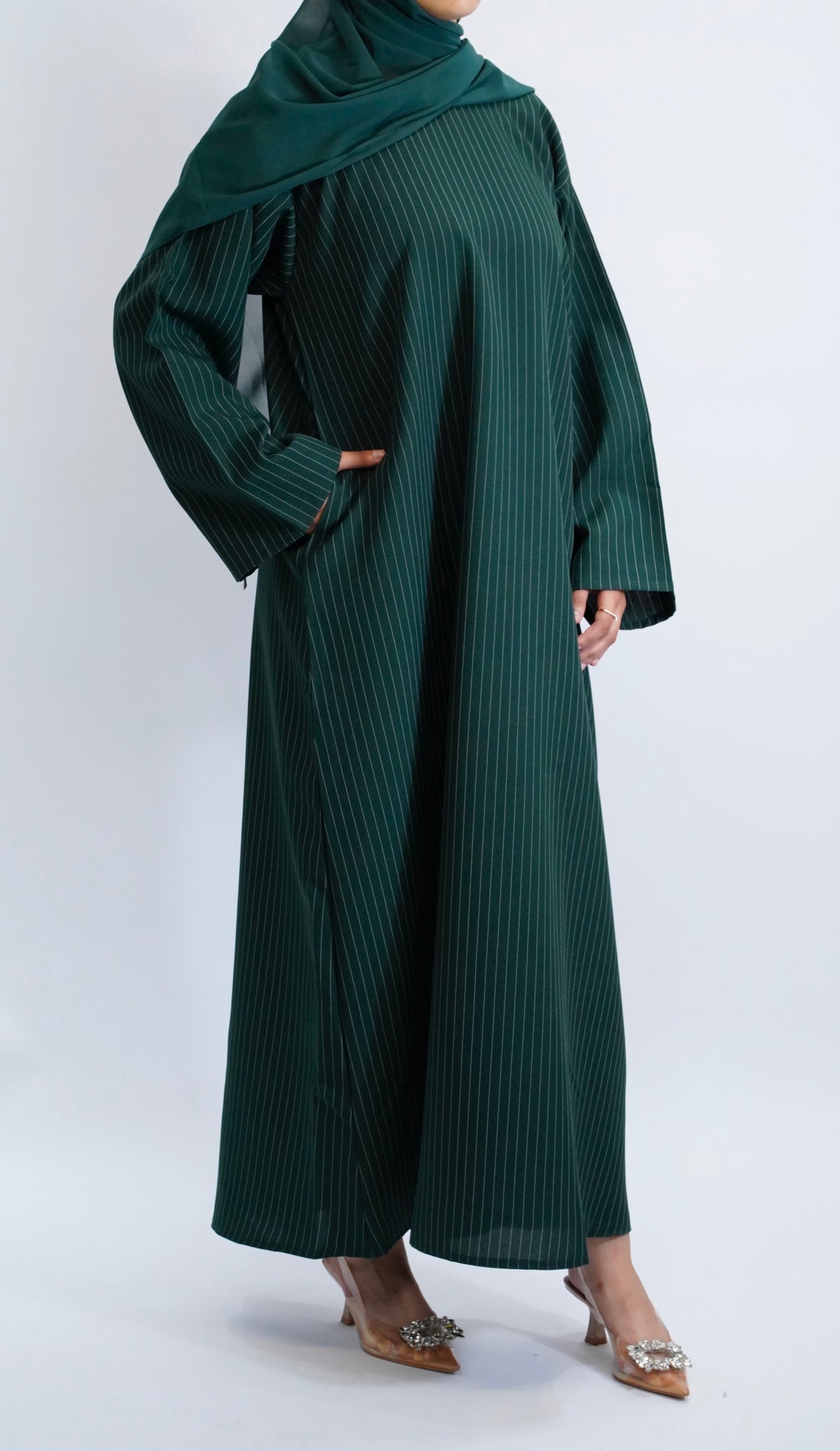 Hafsa striped Abaya