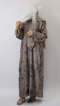 Bushra Abaya
