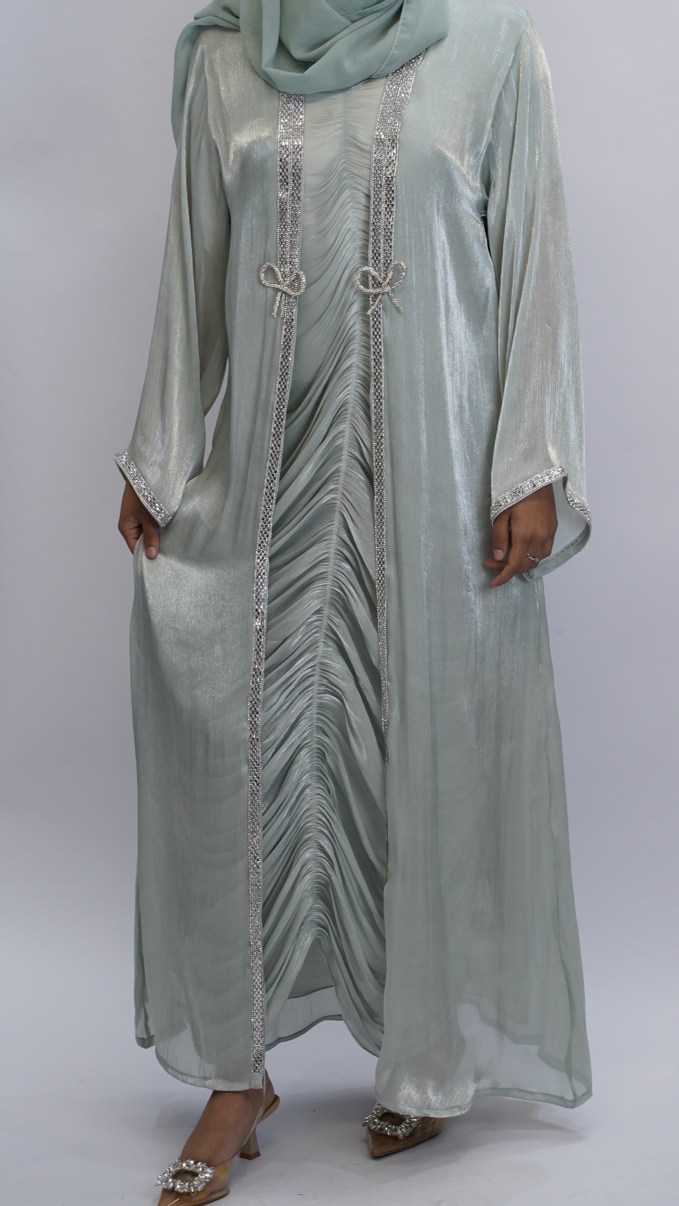 Zareen Abaya