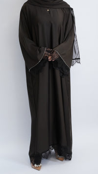 Safa Lace Abaya