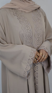Amirah Abaya