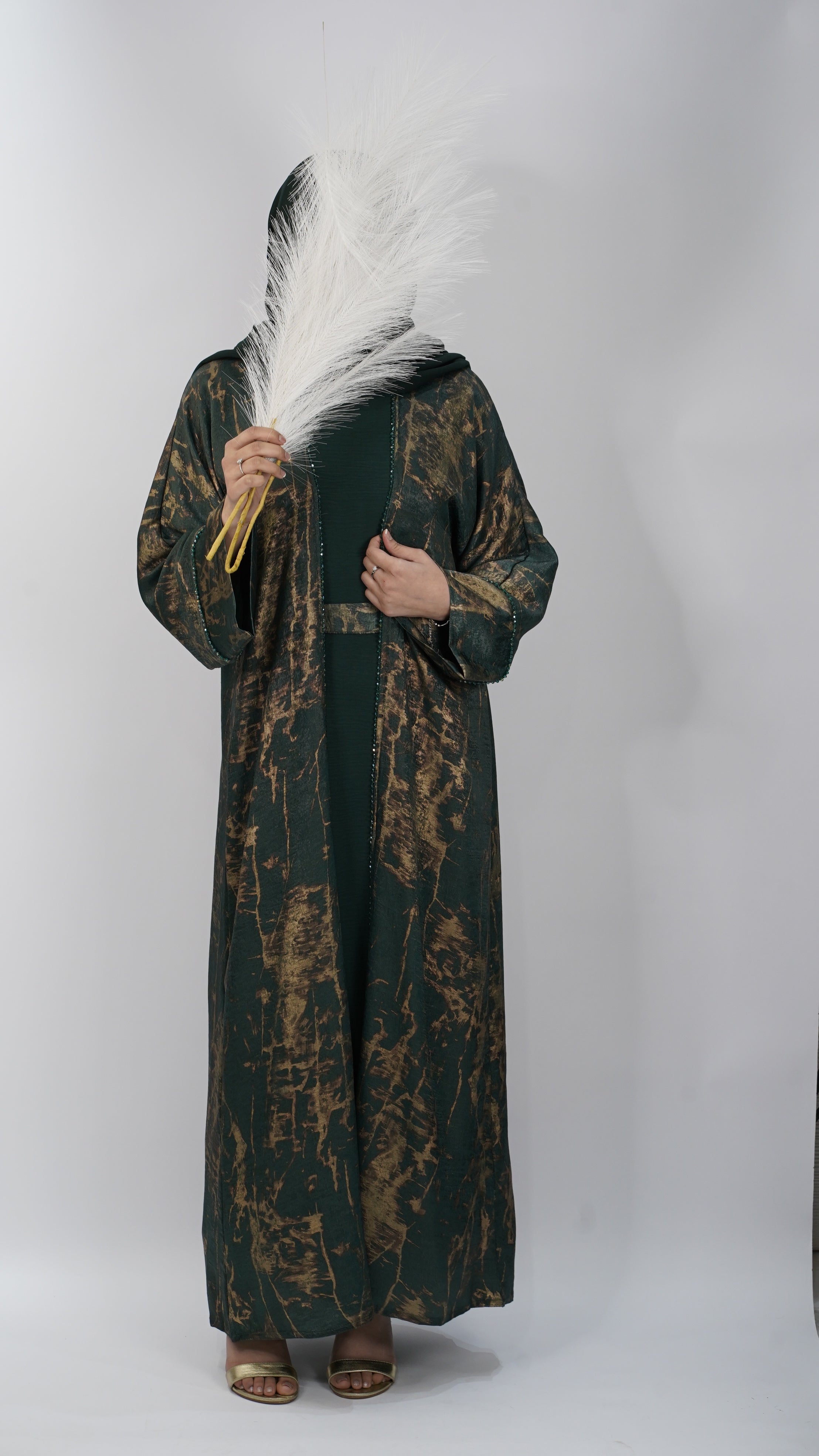 Sanam Abaya