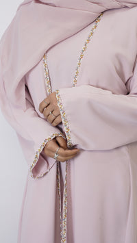 Najma Abaya