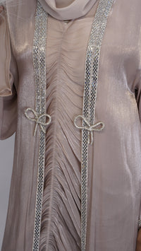 Zareen Abaya