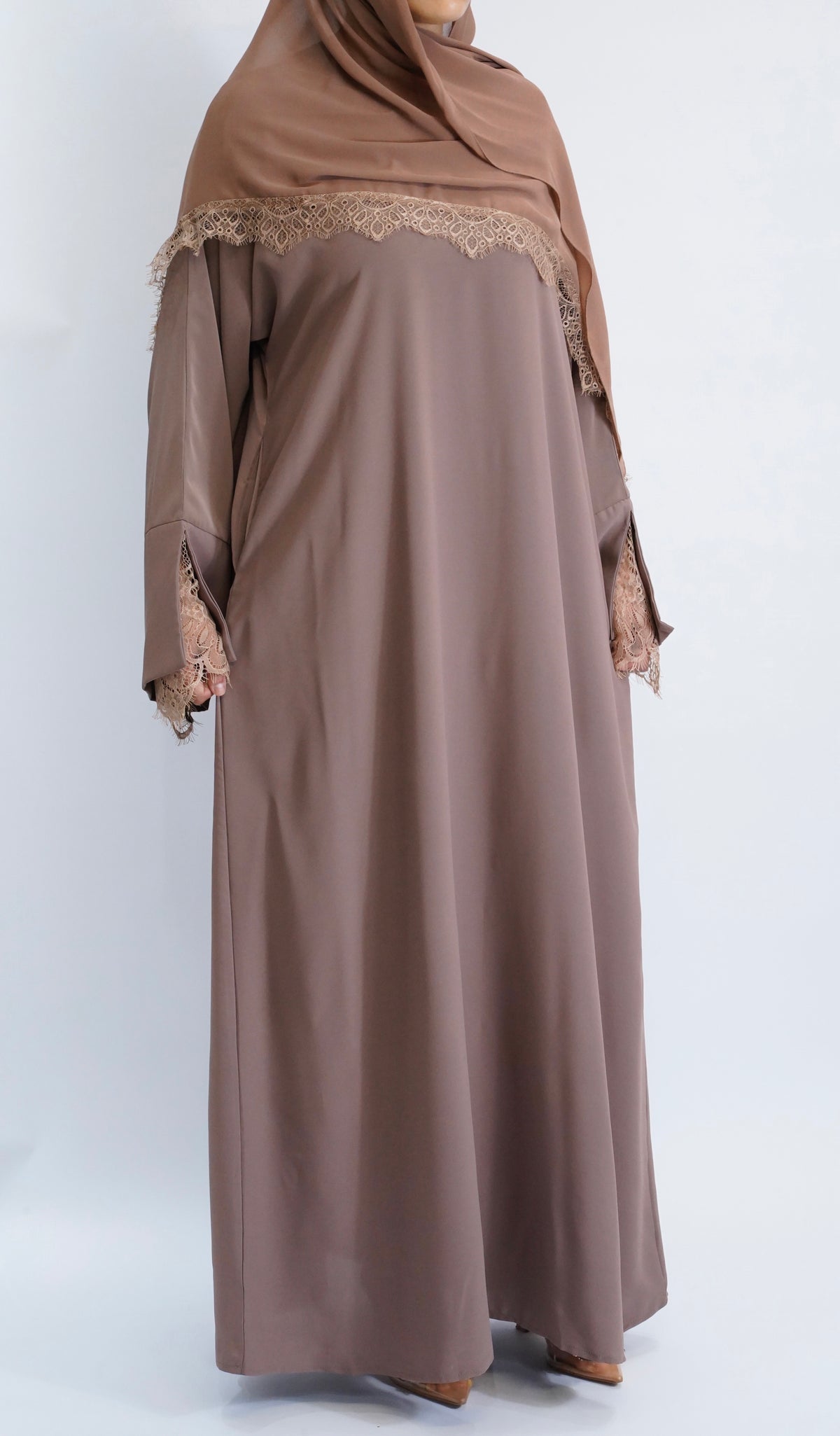 Sahar Closed Abaya