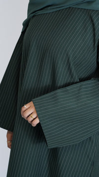 Hafsa striped Abaya