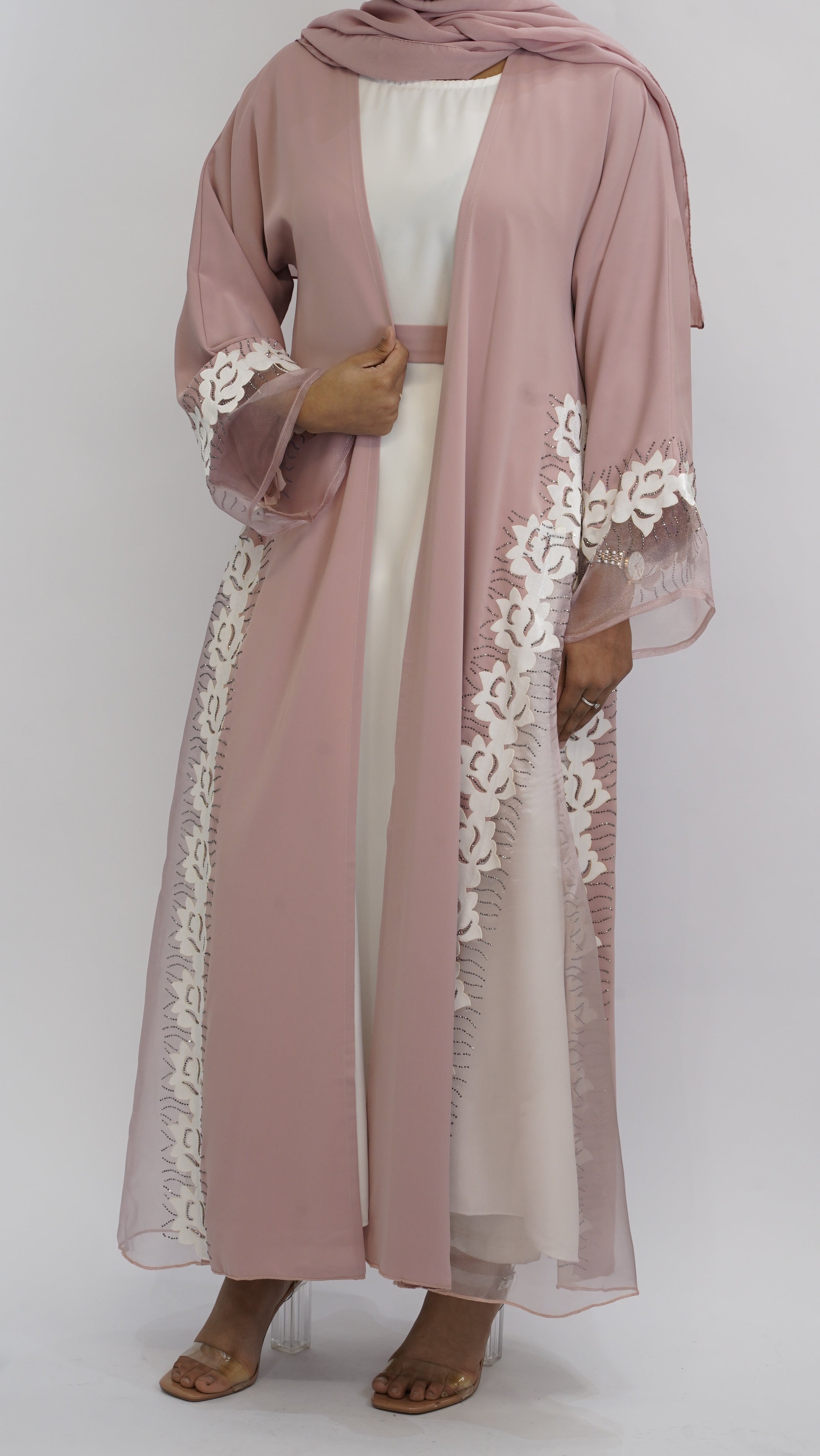 Nargis Abaya