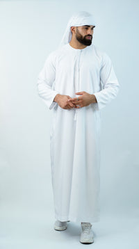 White Arabian scarf