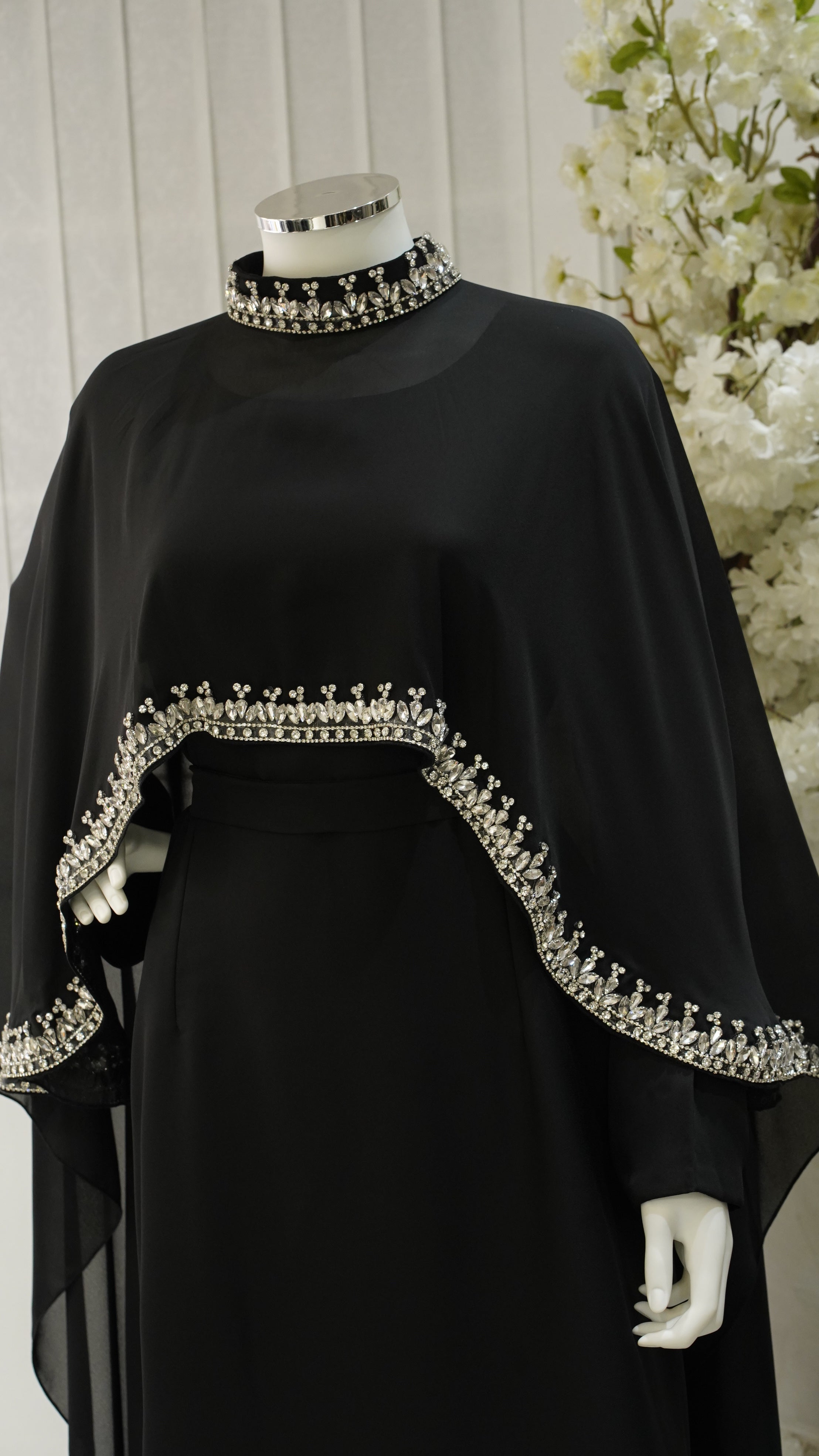 Marjan cap abaya Black
