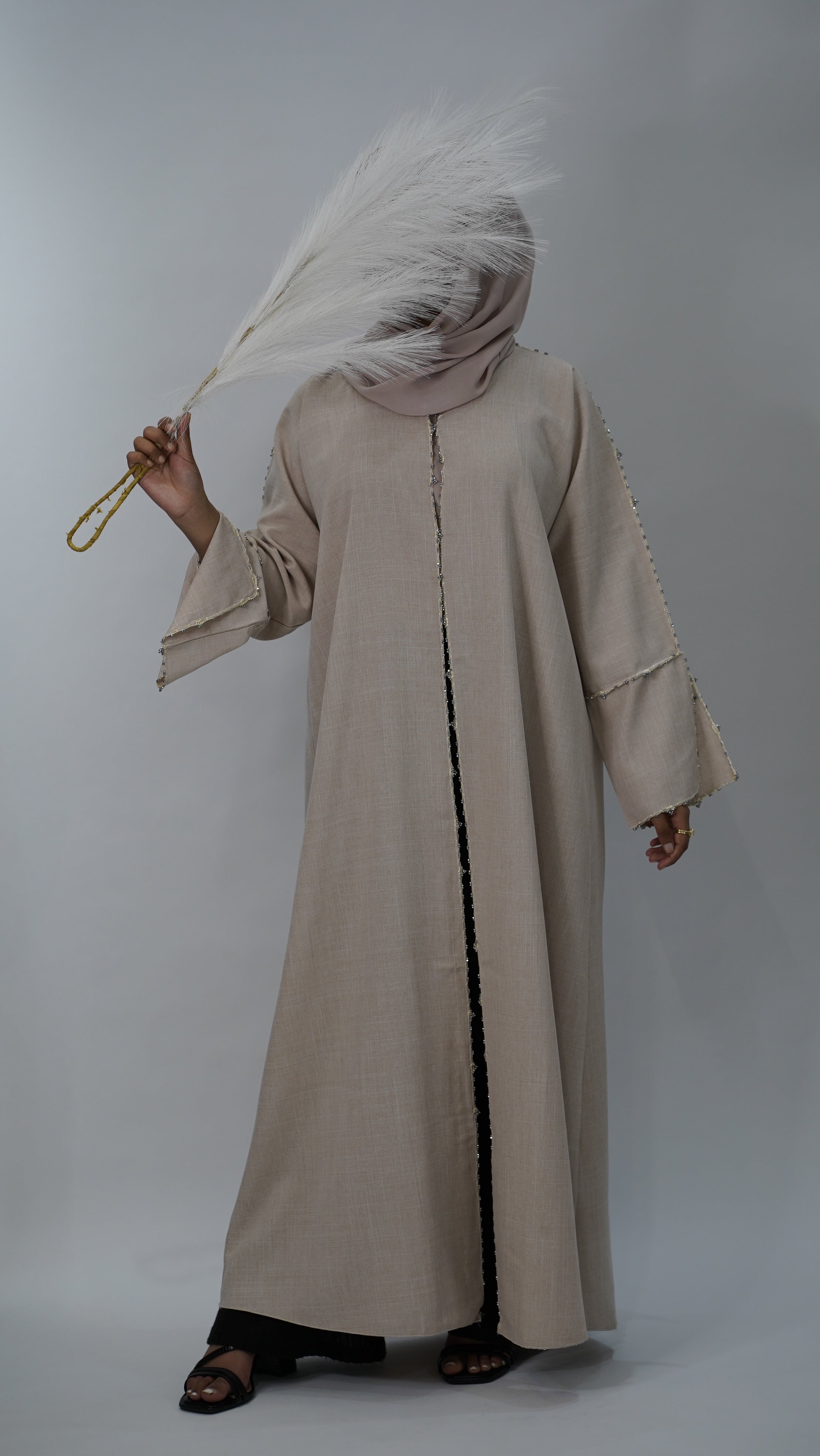 Sahar Cream linen Abaya