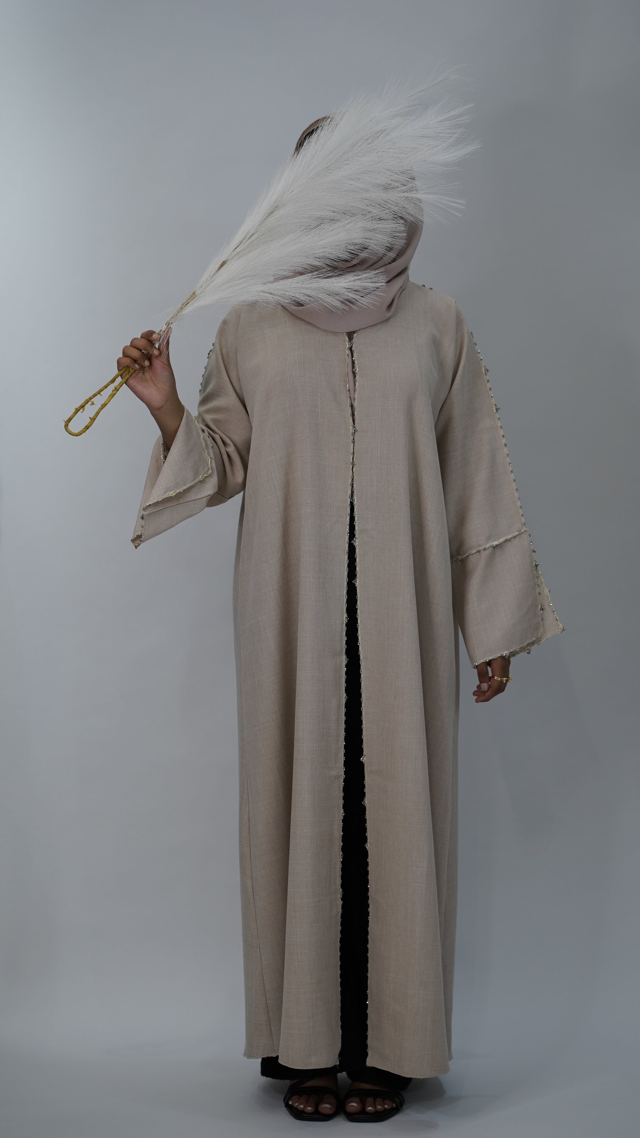 Sahar Cream linen Abaya