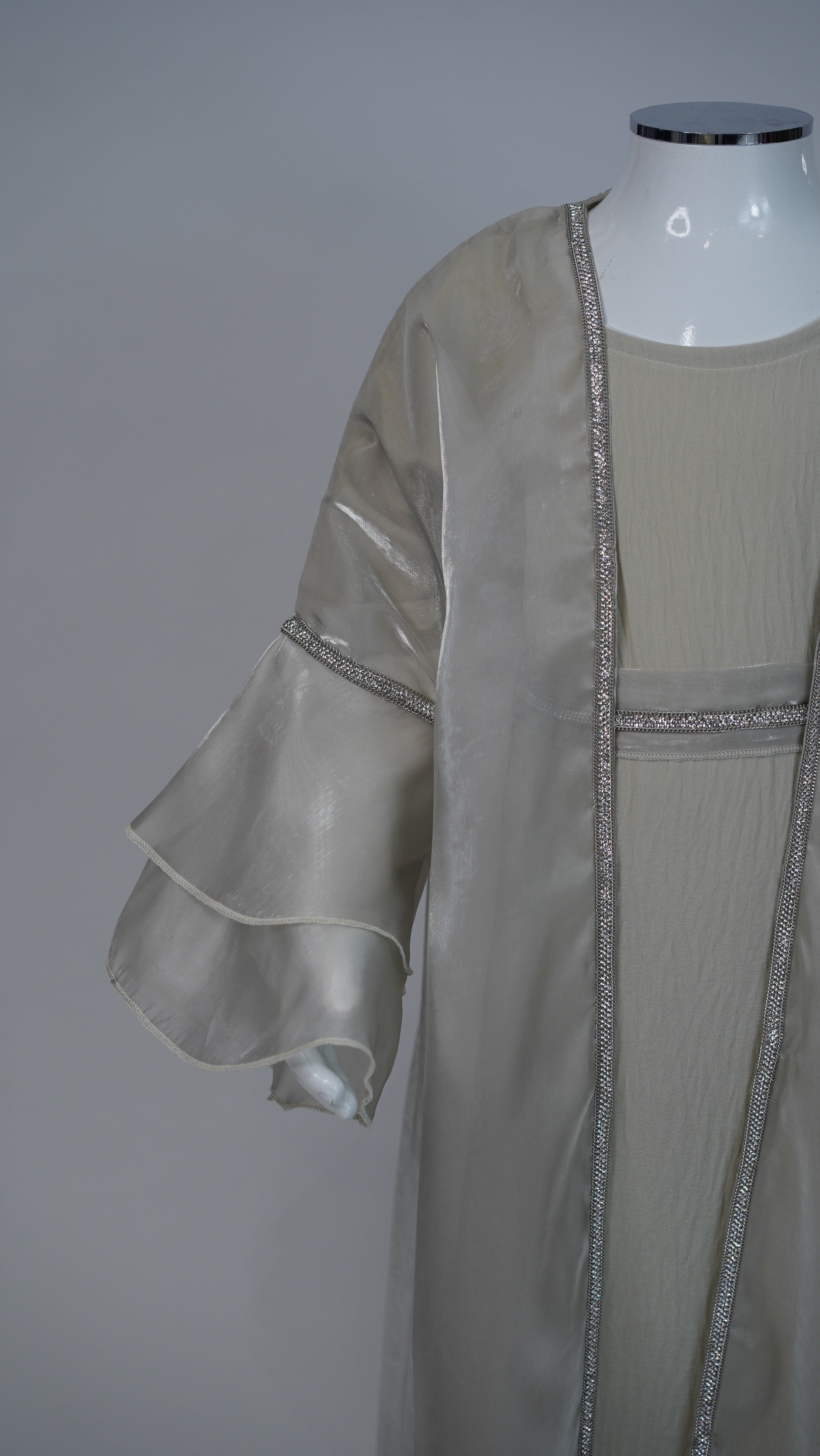 Hiba Cream Kids Abaya